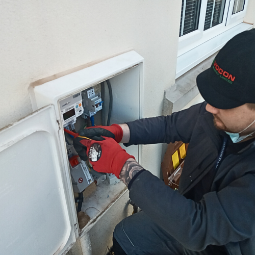 Engineer working VOCON Energy engineer working